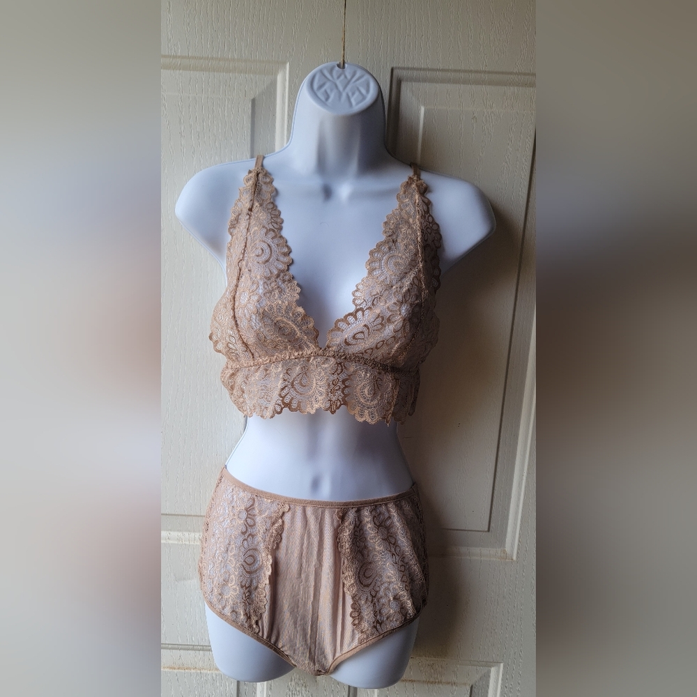 Mina Lisa Two Piece Lingerie Set BNWT Size Large